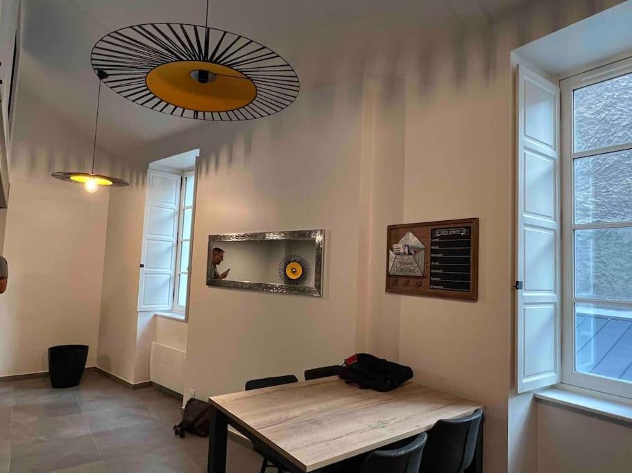 شقة Nantes Centre, Superbe Triplex المظهر الخارجي الصورة