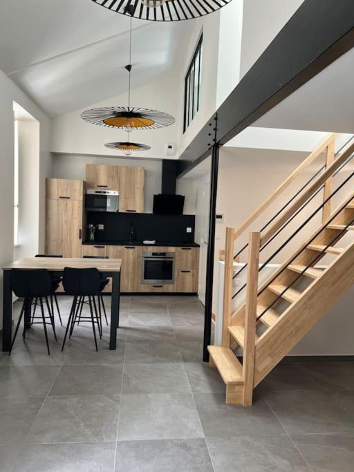 شقة Nantes Centre, Superbe Triplex المظهر الخارجي الصورة